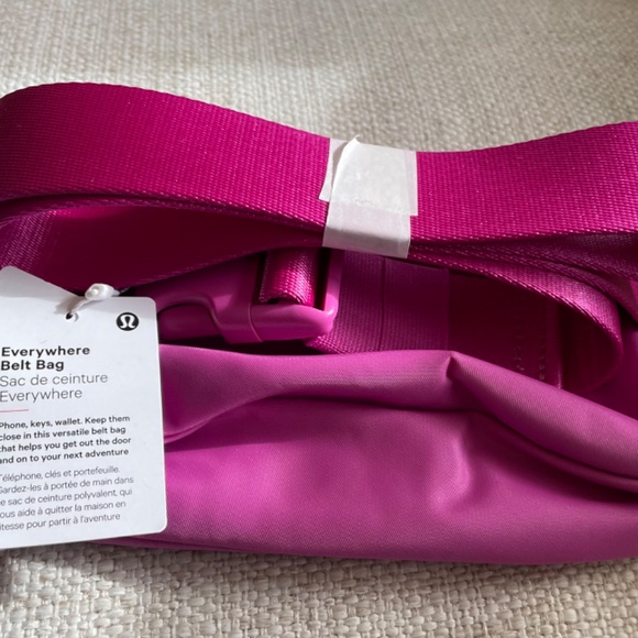 NWT Lululemon Everywhere Belt Bag 1L Pink Pow - Picture 6 of 9